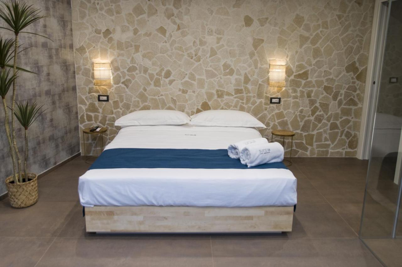 Suite 18 Luxury Apartments Bari Eksteriør bilde