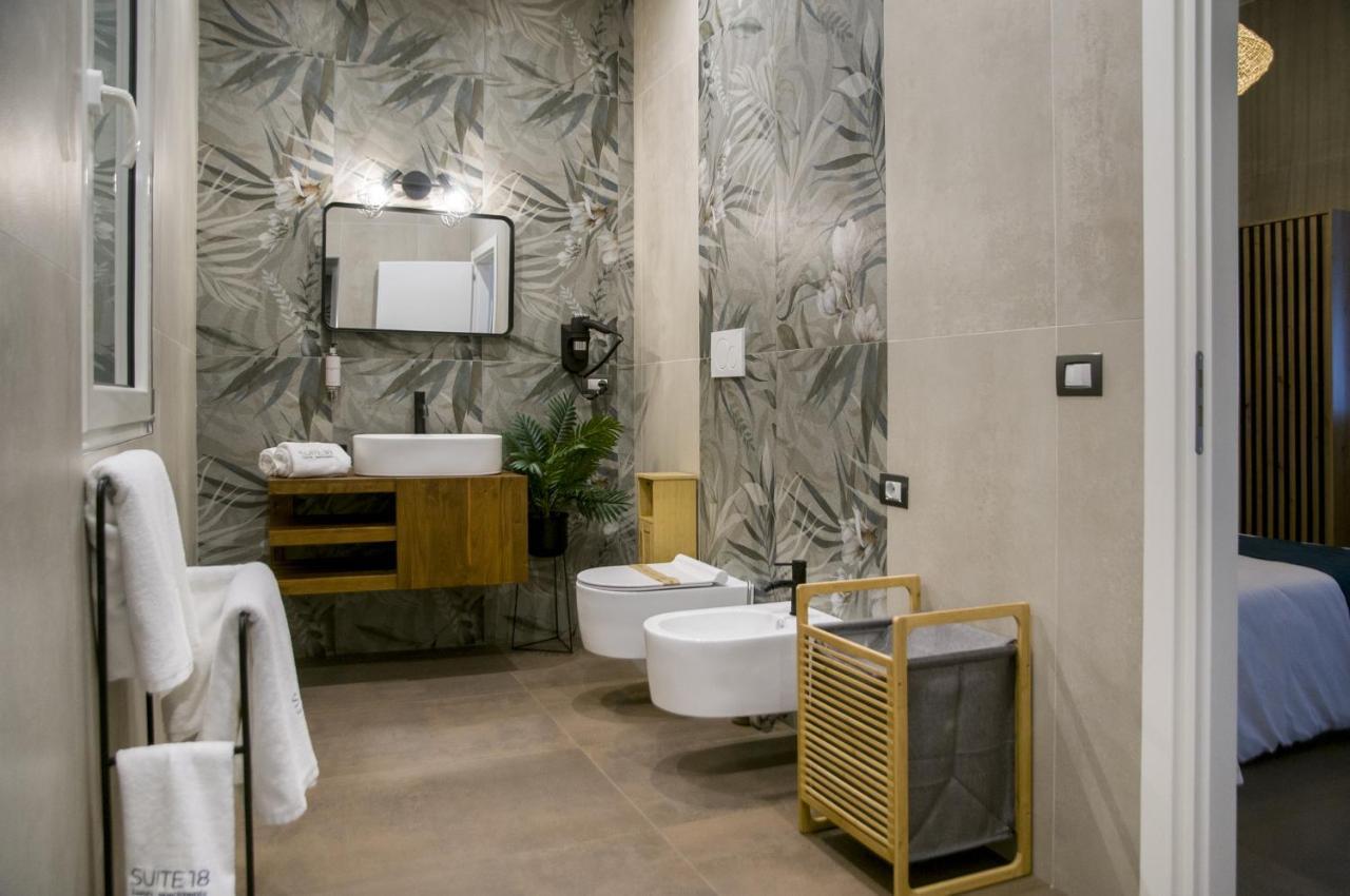 Suite 18 Luxury Apartments Bari Eksteriør bilde