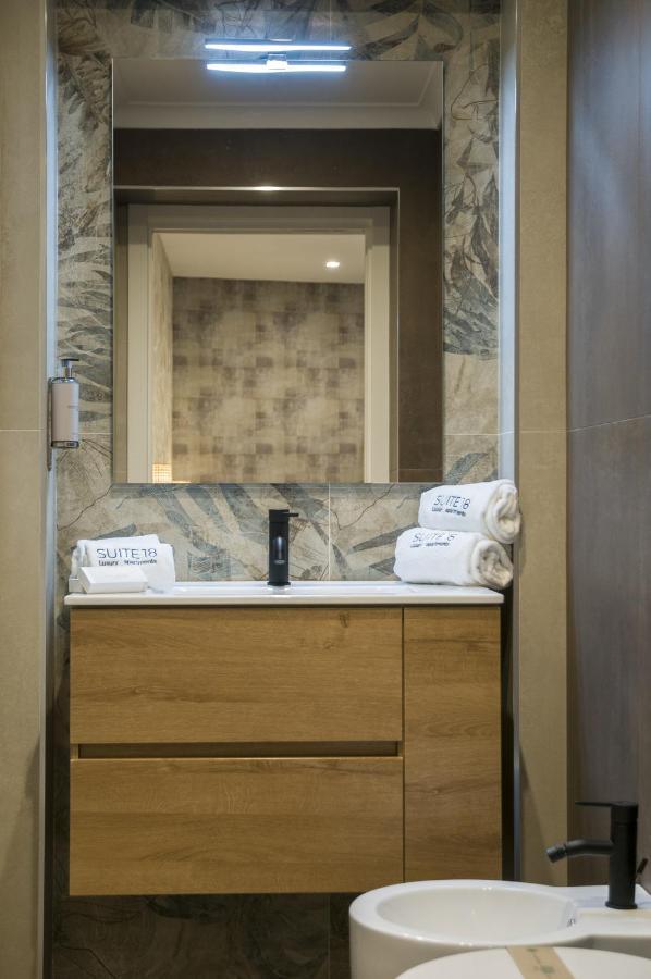 Suite 18 Luxury Apartments Bari Eksteriør bilde