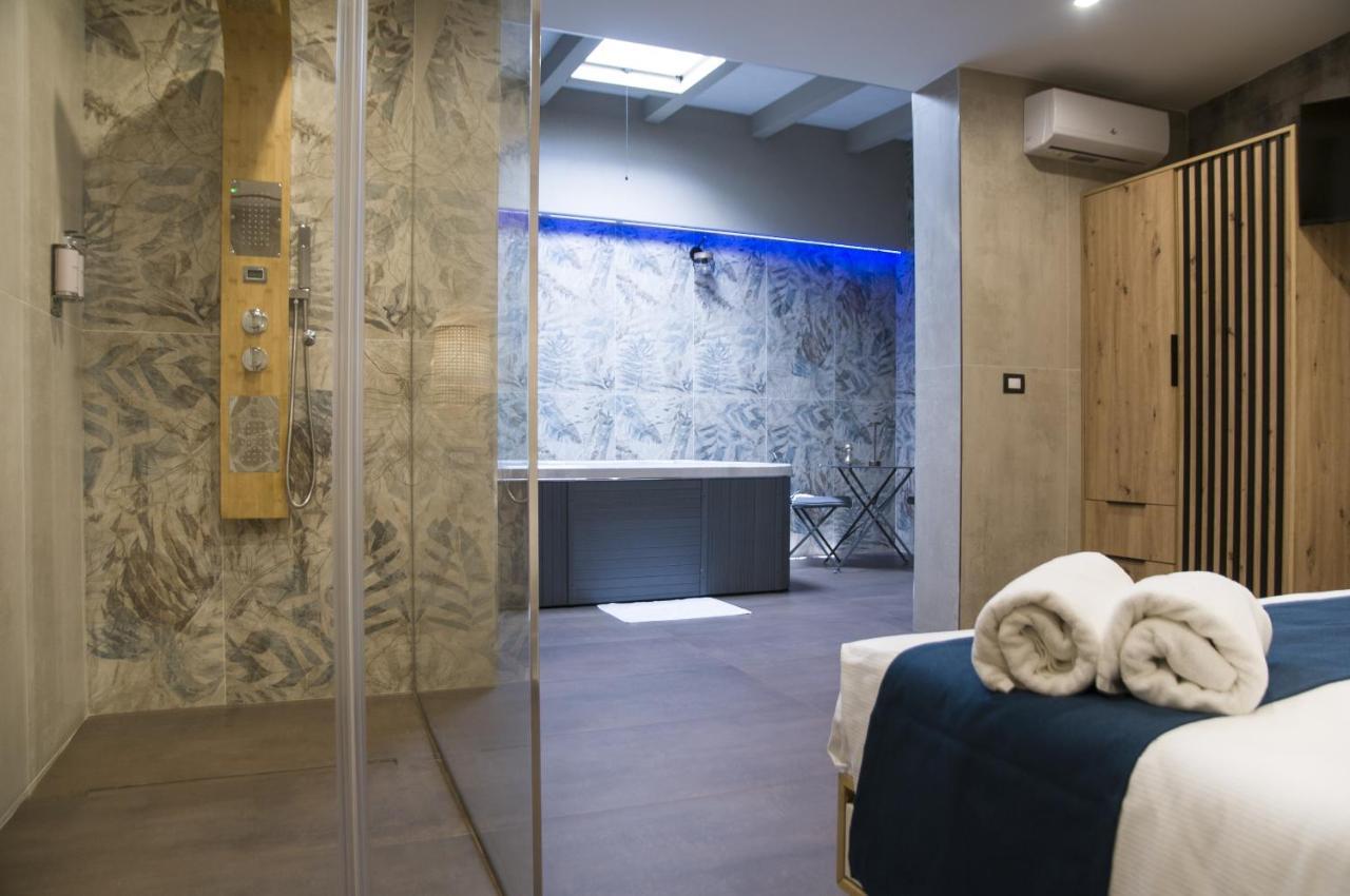 Suite 18 Luxury Apartments Bari Eksteriør bilde