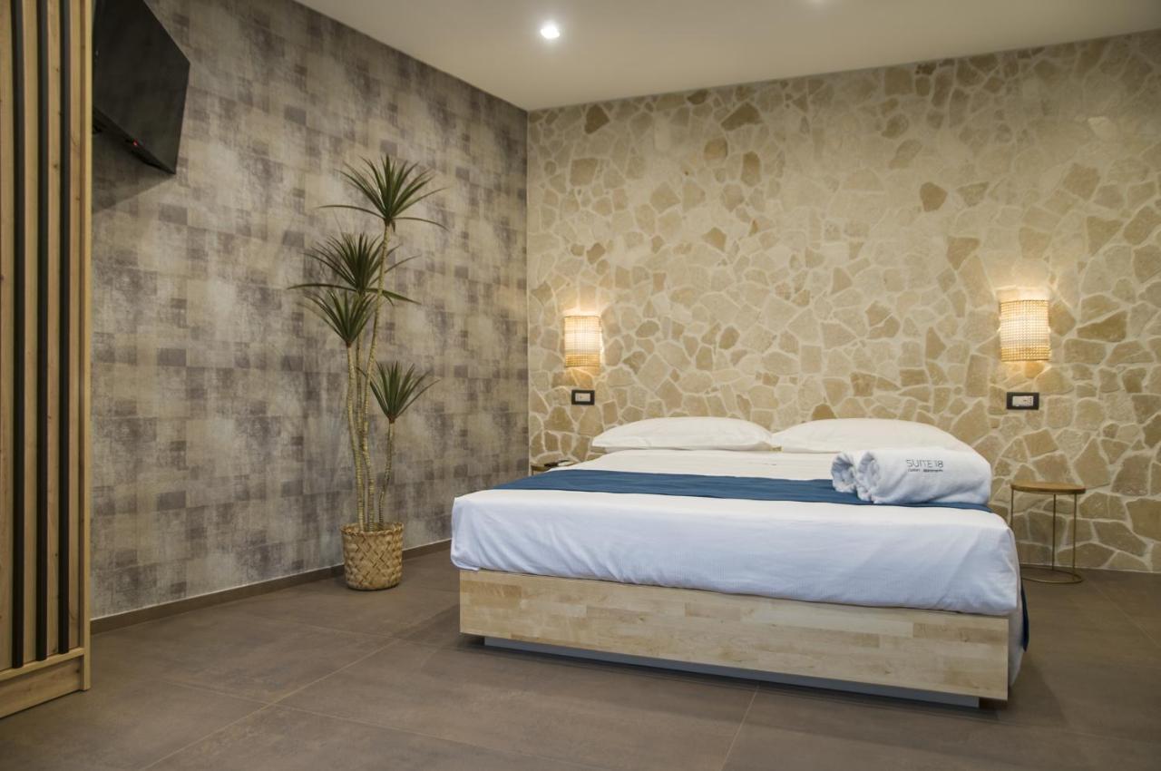 Suite 18 Luxury Apartments Bari Eksteriør bilde