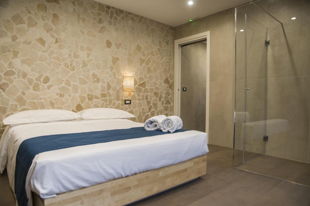 Suite 18 Luxury Apartments Bari Eksteriør bilde