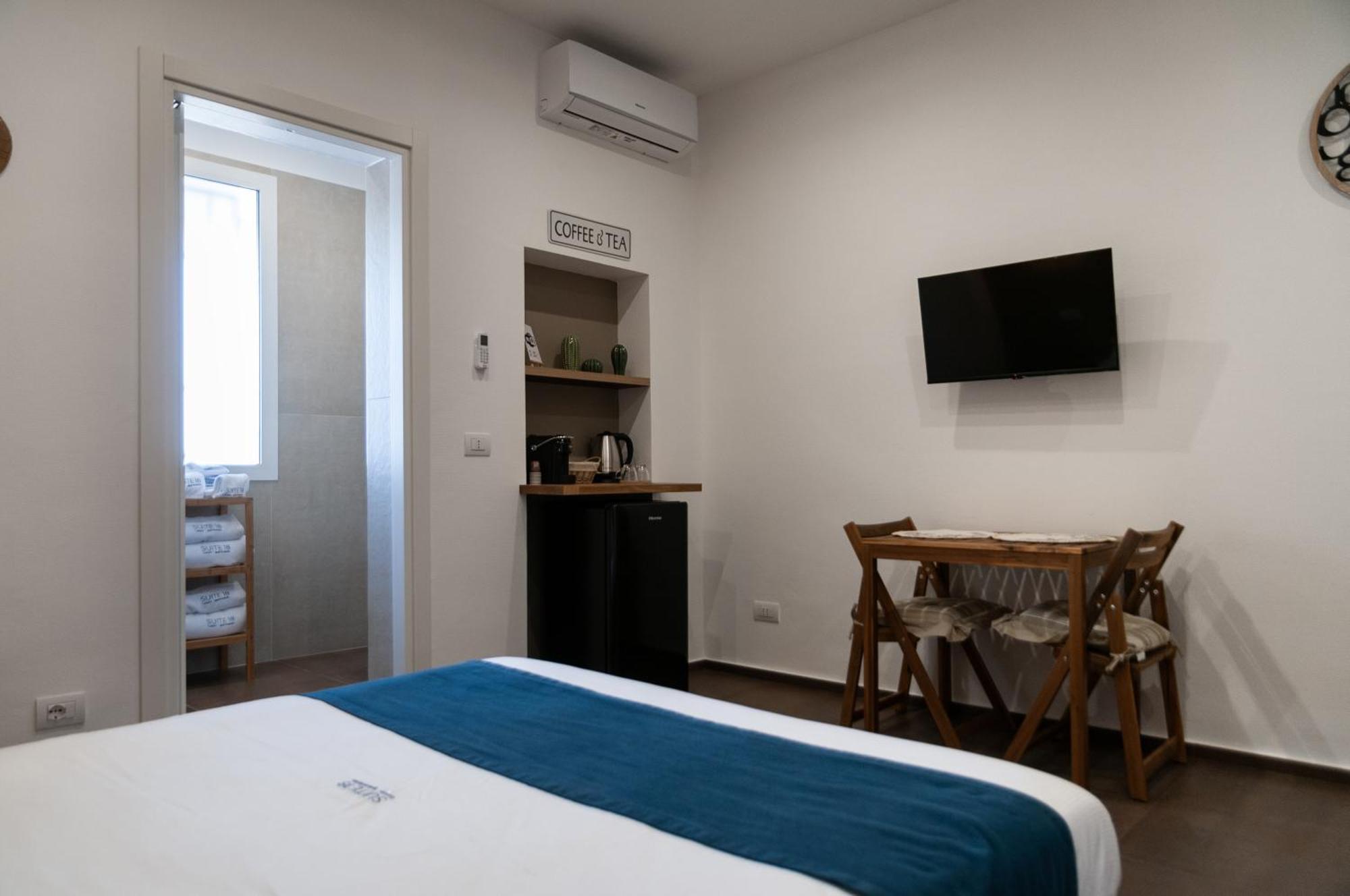 Suite 18 Luxury Apartments Bari Eksteriør bilde
