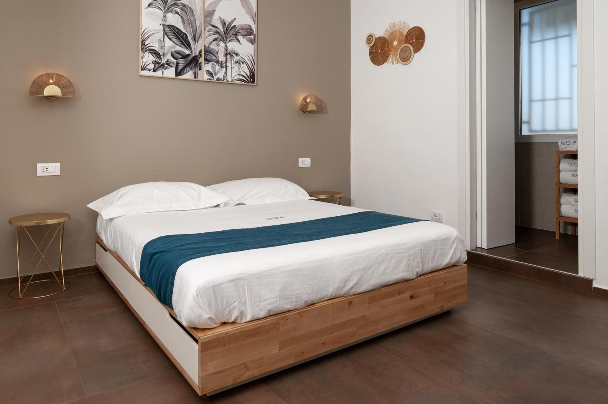 Suite 18 Luxury Apartments Bari Eksteriør bilde