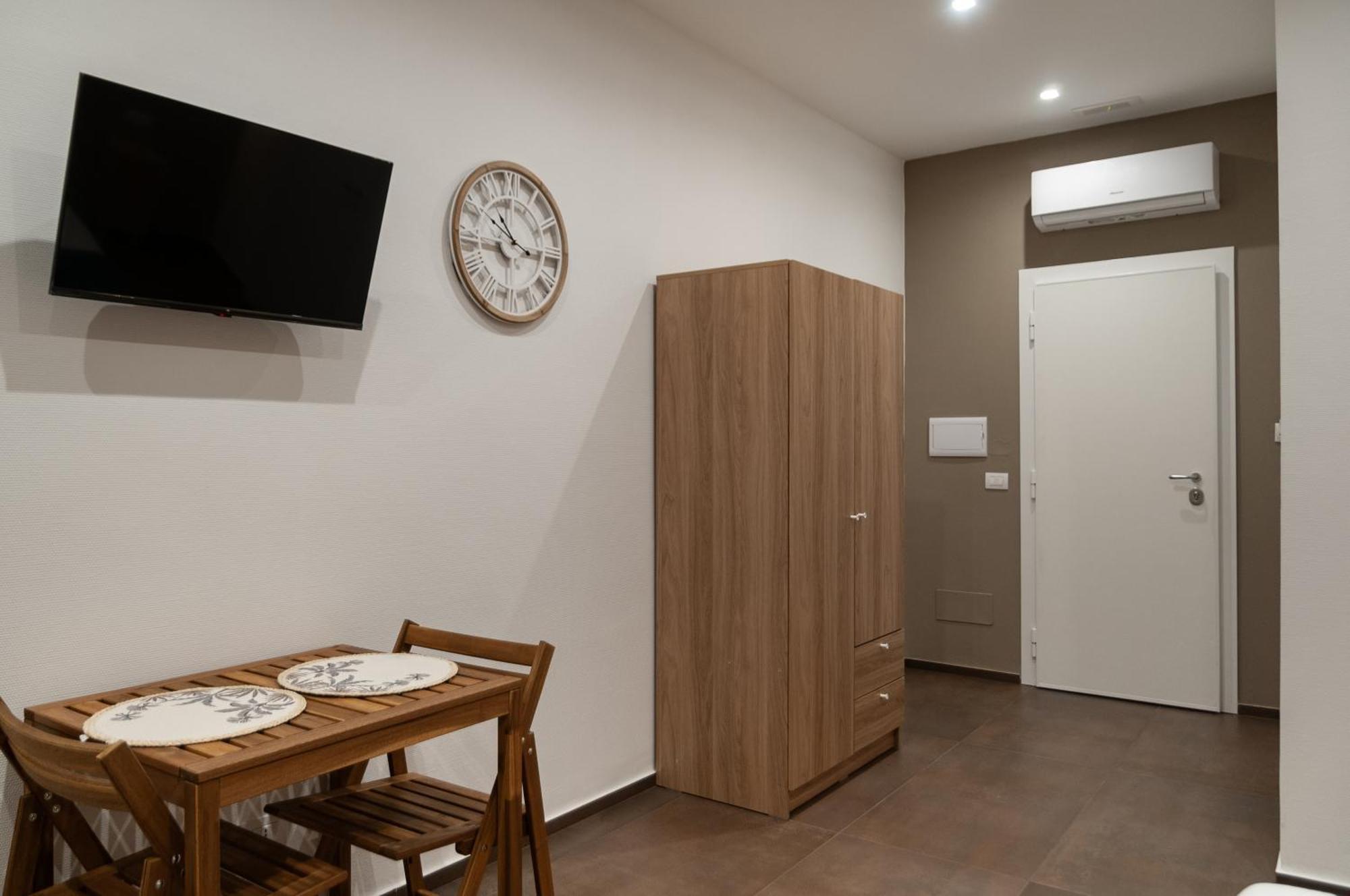 Suite 18 Luxury Apartments Bari Eksteriør bilde